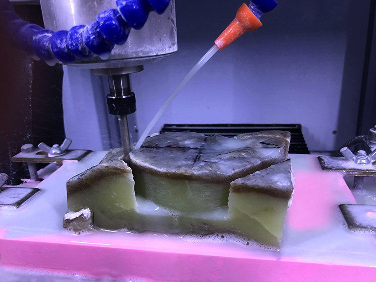 玉石隨形雕刻
